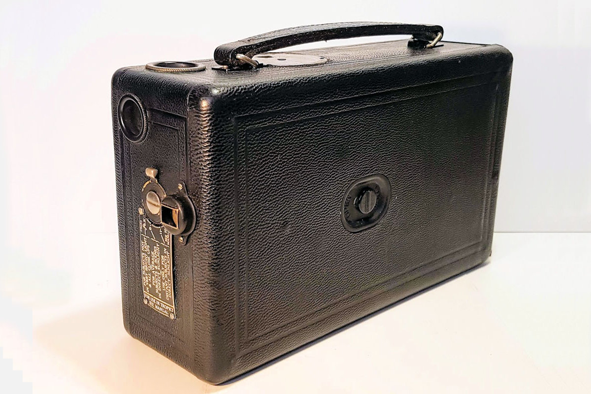 Camera Cine-Kodak  Modl B - Coté Gauche